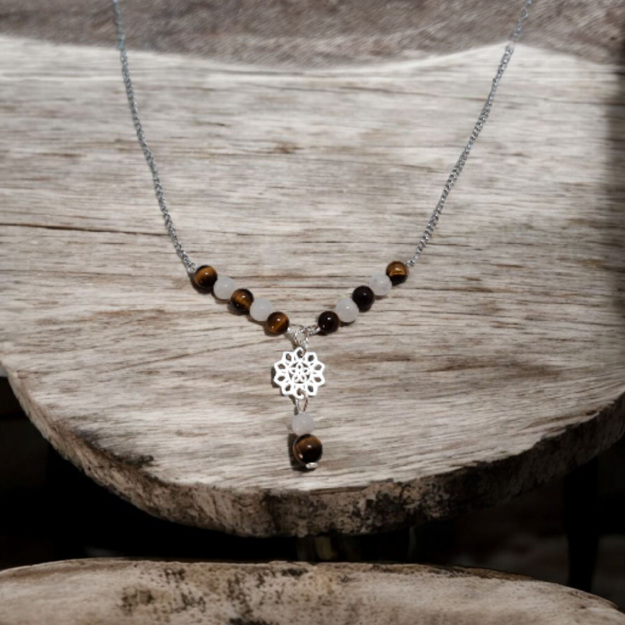 Collier d'Intention Lune & Œil de Tigre en Acier | Confiance & Intuition